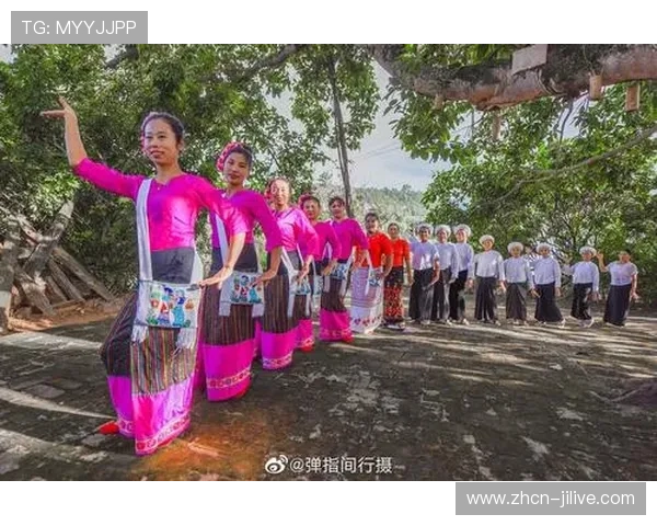 滇超临沧特色表演《Up耿马》展现傣族风情